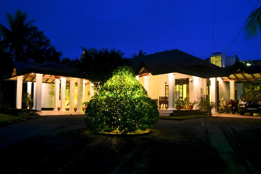 Bed and Breakfast Camellia Dwelling Hikkaduwa Zewnętrze zdjęcie